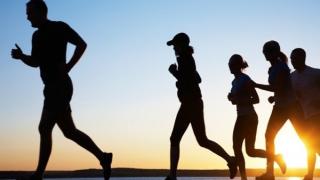 المشي: فوائده الصحية ومدة ممارسته اليومية.. متى تبدأ النتائج بالظهور؟