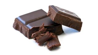 فوائد الشوكولاتة الداكنة : كيف تساهم في تقليل خطر الإصابة بالسكري من النوع الثاني؟ دراسة تكشف السر