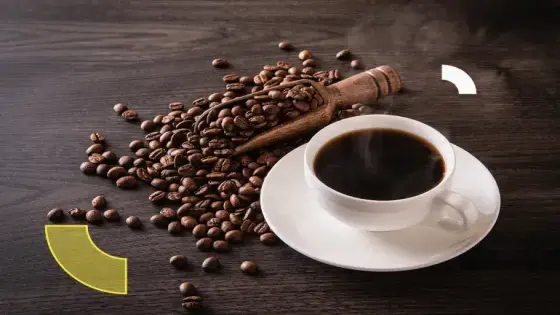كيف يؤثر فنجان القهوة الصباحي على جسمك ساعة بساعة؟